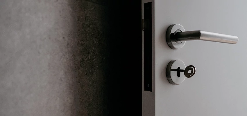 Front Door Handle Repair And Installation in Cerritos, CA